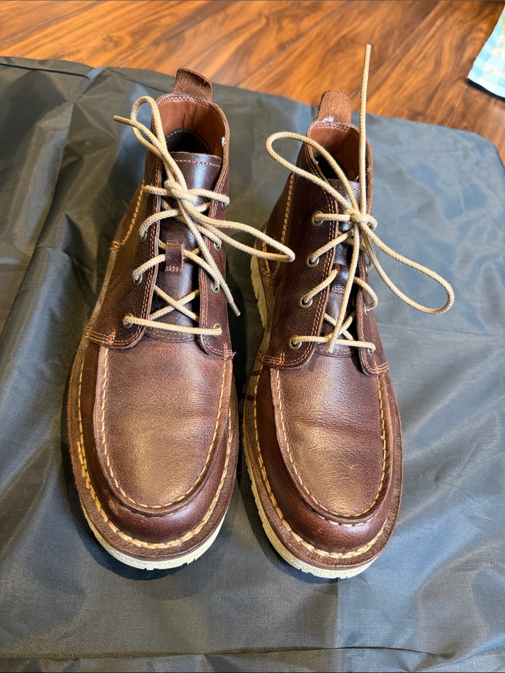 Timberland Men's Brown Leather Chukka Moc Toe Boots with Cream Laces